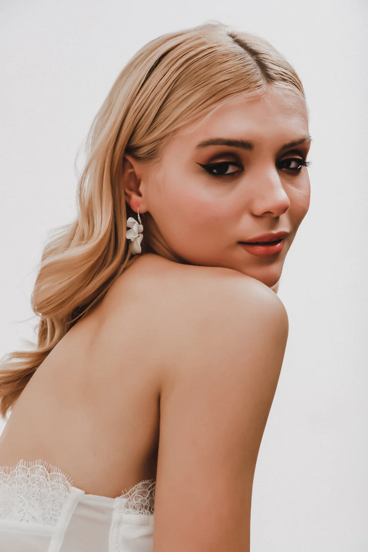 Leah Earrings E044