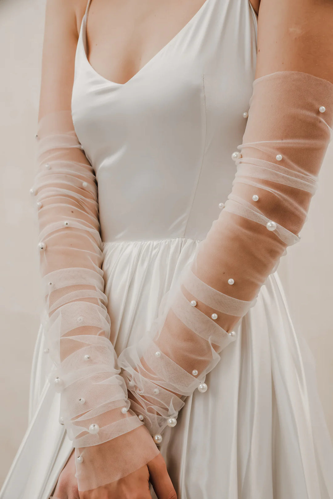 Ruched Pearl Gloves G009 | OC Sparkle Ruched Pearl Gloves G009 | OC Sparkle