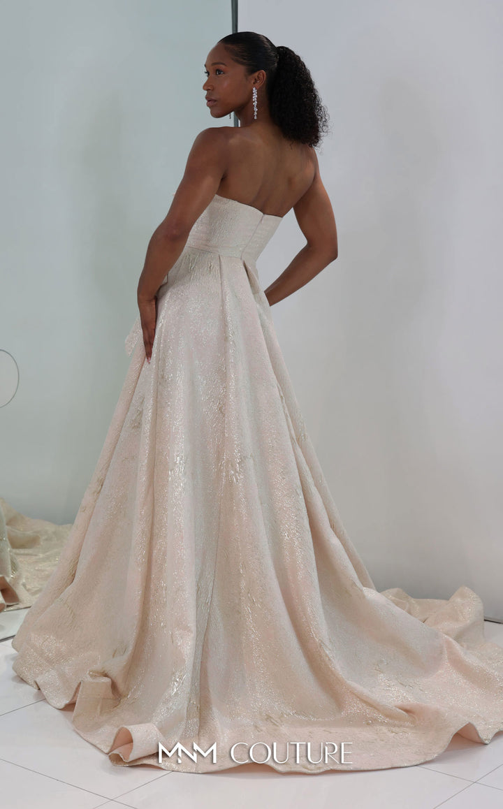 MNM Couture M0082